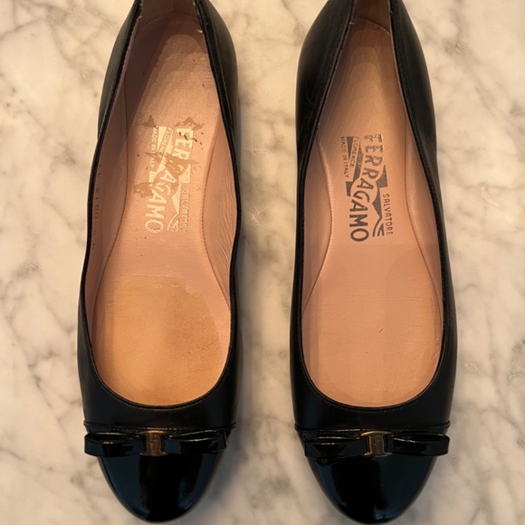 Salvatore Ferragamo ballet flats size 7 - Picture 2 of 10